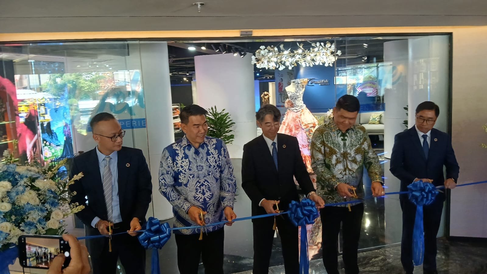 Presiden Seiko Epson Corporation Resmiikan PIN Experience Center