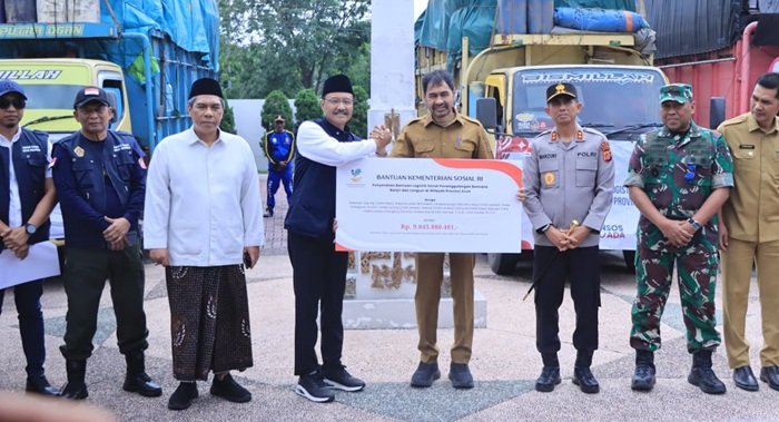 Kapolda Aceh Hadir Penyerahan Bantuan Logistik dari Kemensos RI