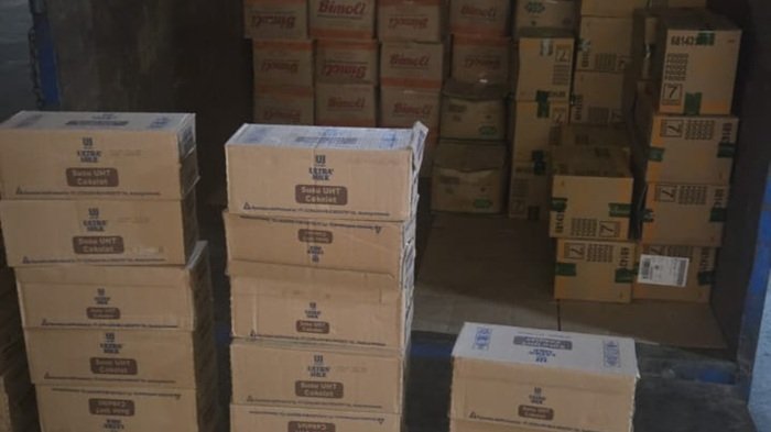 Alumni Akpol Angkatan 2000 Salurkan Bantuan untuk Korban Bencana Alam Aceh melalui Posko Polda Aceh di Bandara Kualanamu