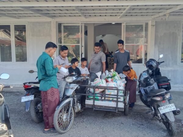 Leu Ue Distribusikan Zakat Fitrah Idul Fitri 1447 H.