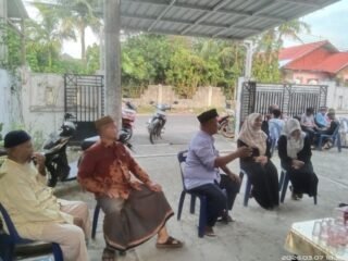 Lepas Mahasiswa KKN Unaya, Keuchik Leu Ue Titipkan Harapan Beasiswa KIP untuk Anak Yatim