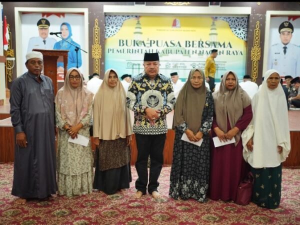 Terkumpul Dana Zakat Rp5,55 Miliar, Bupati Serahkan Secara Simbolis untuk Mustahik Sambut Lebaran 