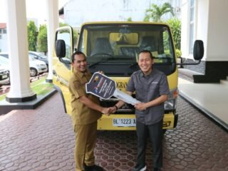 Ramadhan Picu Lonjakan Sampah 200 Ton per Hari, Wali Kota Lhokseumawe Terima Bantuan Truk PAG