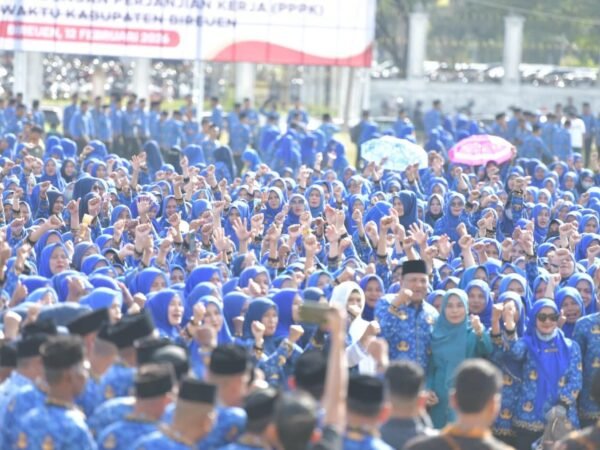 Parah! Sudah Honor Puluhan Tahun, PPPK Paruh Waktu di Bireuen Terima SK Tanpa Gaji