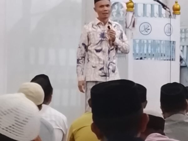 Tausyiah Subuh, Wabup Abdya Sampaikan Program Peukong Agama