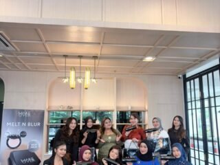 Rayakan Hari Kartini, THE REIZ SUITES Hadirkan Make Up Class Eksklusif Dengan Cara MASTERSHADE ARCHITECT Bersama Make Over