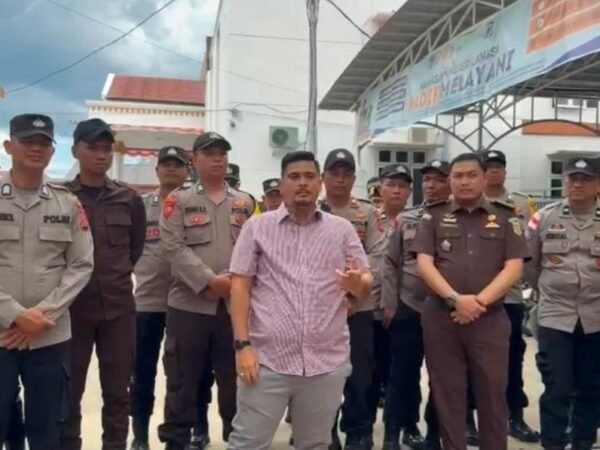 GEBRAK Demo Kejari Langsa Tuntut Penanganan Kasus Korupsi dan Bantuan Banjir