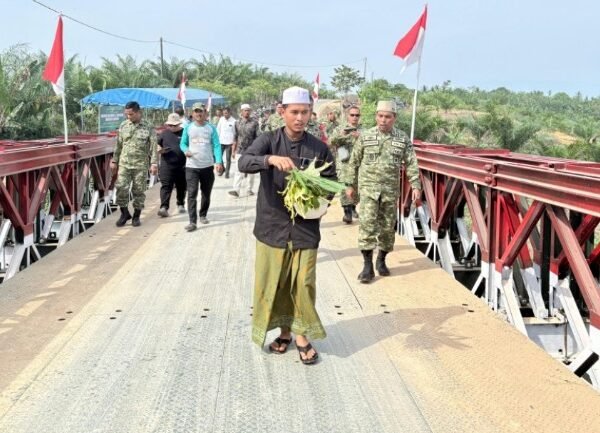 TNI Bangun Ulang Akses Vital di Aceh Utara, Jembatan Darurat Garuda di Resmi Untuk Masyarakat 