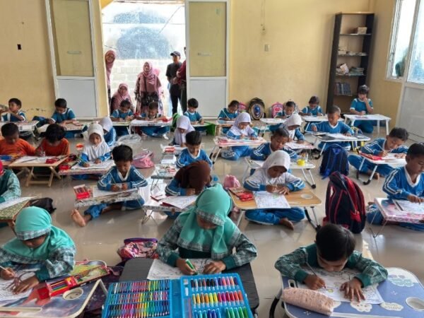 94 Peserta Tingkat TK/PAUD Se-Kecamatan Lhoknga dan Leupung Ramaikan Lomba Mewarnai di MIN 29 Aceh Besar