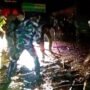 TNI Bergerak Cepat: Danrem Lilawangsa Turunkan Pasukan Tangani Banjir Pidie Jaya, Jalur Nasional Sempat Lumpuh