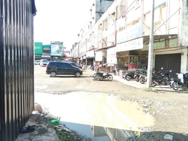 Memprihatinkan, Terminal Beureunuen Rusak Parah