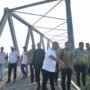 Tinjau Jalan IJD di Kembang Tanjong Wagub Aceh Dorong Perbaikan Infrastruktur