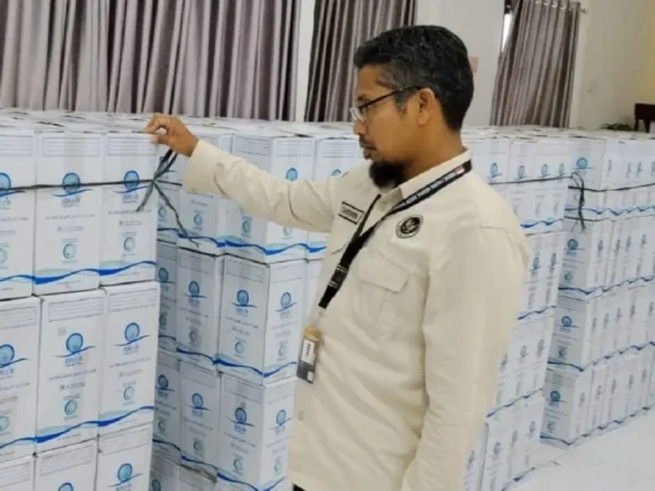 27 Ribu Liter Air Zamzam Tiba di Asrama Haji Aceh