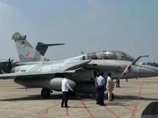 Presiden Prabowo Serahkan Pesawat Rafale dan Alutsista Strategis kepada TNI