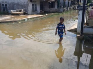 Ratusan Rumah Warga Tergenang Banjir Rob