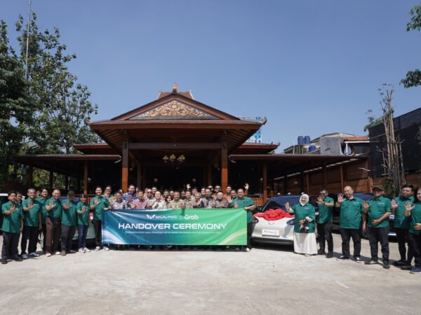 WulingGrabEV Menyatukan Langkah untuk Indonesia