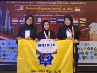 Mahasiswi UTU Raih Silver Medal Ajang The 4th International Youth Conference di Singapura