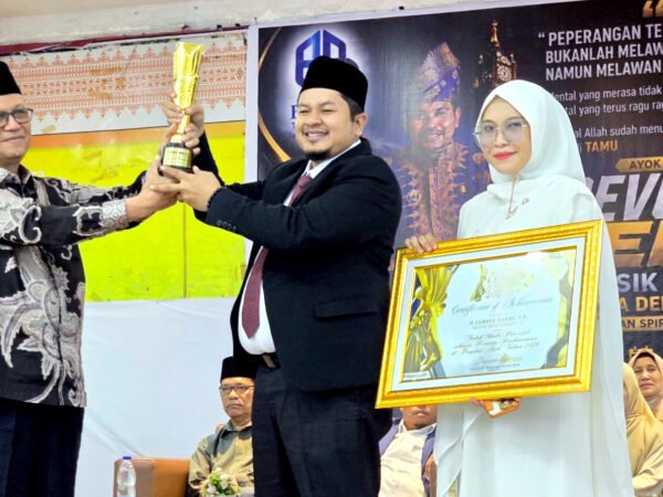 Inspirasi Pengusaha Muda Aceh, Samsul Bahri Terima Awards 2026