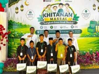 Bangkit Bersama Pascabencana, Pegadaian Syariah Khitan 110 Anak Aceh Tamiang Gratis
