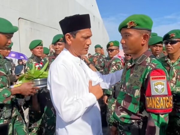 450 Ksatria Yudha Berangkat ke Papua, Putra Aceh Jahrul Pimpin Misi Jaga NKRI dan Cerdaskan Anak Perbatasan