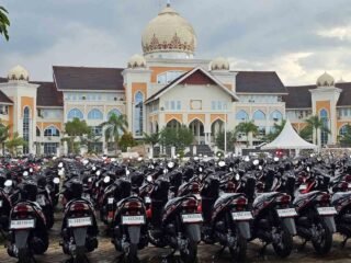 Aroma Materai dan BBM 852 Unit Sepmor Imum Gampong Kian Menyengat