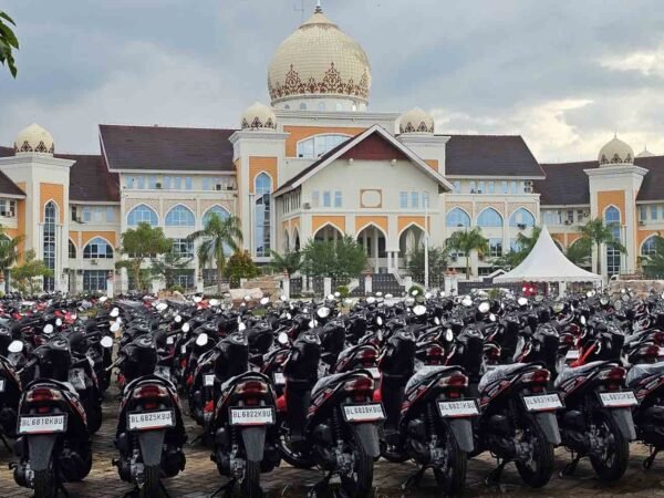 Aroma Materai dan BBM 852 Unit Sepmor Imum Gampong Kian Menyengat