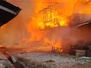 96 Rumah Warga Jagong Jeget Terbakar