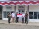 Bangkitkan Semangat Nasionalisme, Muspika Lhoknga Bersama Keuchik Lamkruet Bagikan Bendera Merah Putih Kepada Warga 