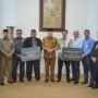 Pemkab Nagan Raya Terima Dividen Rp1,63 Miliar dan Dana Zakat Rp400 Juta dari Bank Aceh Syariah, Laporan CSR Nyusul