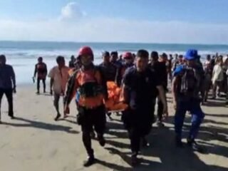 Tim SAR Evakuasi Dua Jenazah Remaja Hilang di Aceh Besar