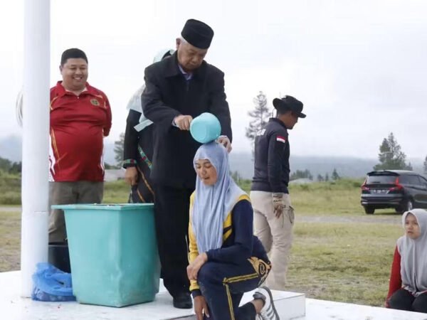 Tradisi Siraman Tandai Dimulainya Pembinaan Calon Paskibraka Bener Meriah