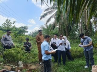 PN Suka Makmue Eksekusi Pengosongan dan Penyerahan Objek Lelang Dua Titik Lahan di Tadu Raya 