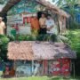 Dindingnya Penuh Wajah Politik, Khalidah Tempati Rumah Tak Layak Huni 