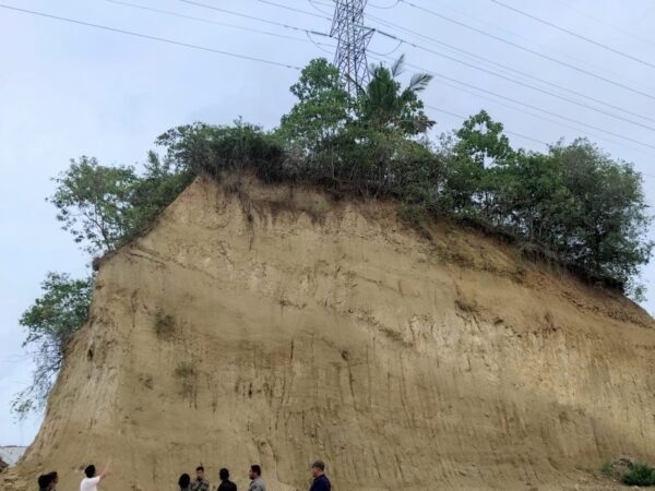Galian C Disetop, Ancaman Tebing dan Tiang PLN di Paya Punteuet Mendesak Ditangani