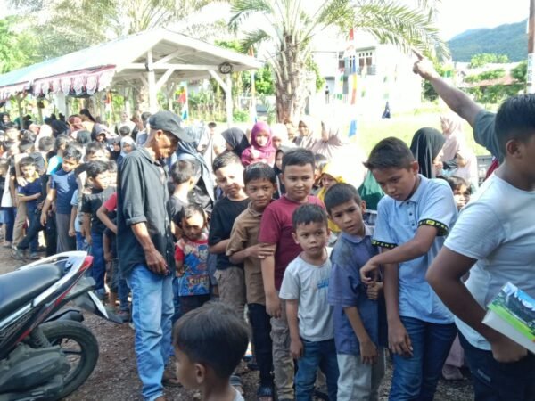 Momen Peringatan Maulid Nabi, Gampong Leu Ue Santuni Anak Yatim