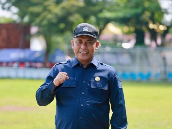 Dr Kurdi Raih Penghargaan Artikel Terbaik II di Ajang Konferensi Nasional ADHAPER IX