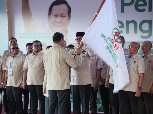 Sudaryono Lantik T.A. Khalid Pimpin HKTI Aceh, Pupuk hingga Irigasi Jadi Ujian